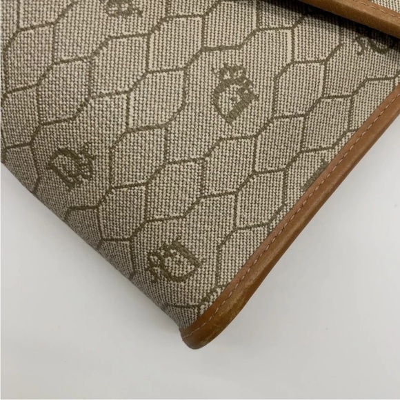 Christian Dior Beige Honeycomb Chain Shoulder Bag With Box - Picture 10 of 15